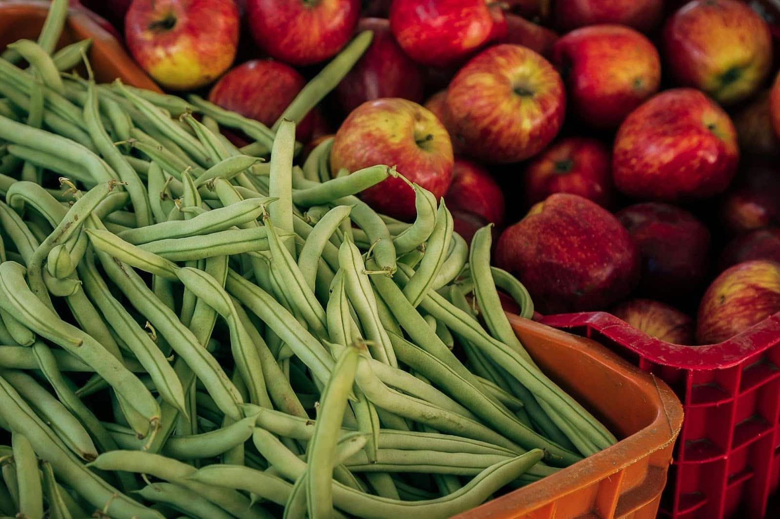 apples and beans at a Farmer's Market